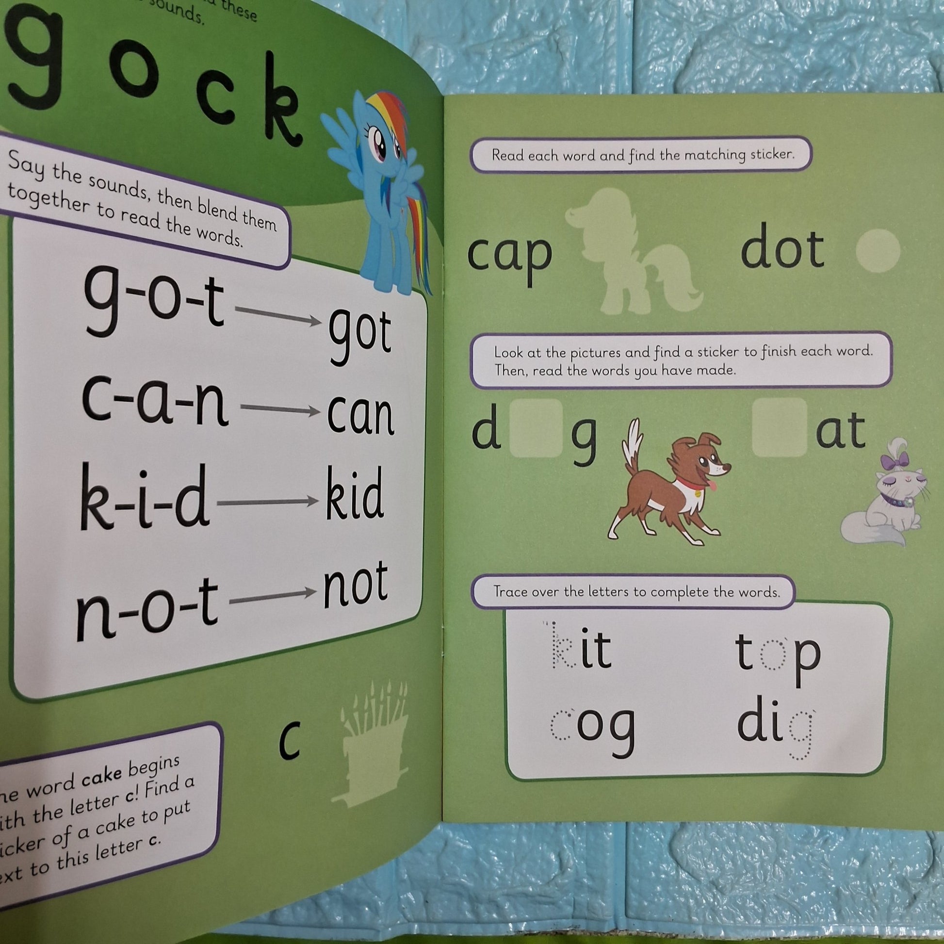 Mt little pony - First phonics Activity book. - We Are Turners